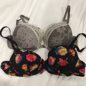 34a Patterned Bra Bundle Calvin Klein/BetsyJohnson